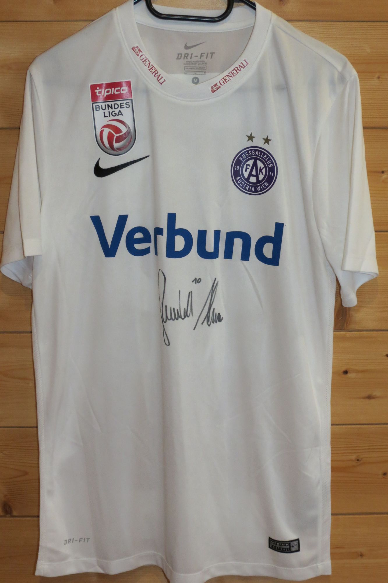 trikot-1538-austria-gruenwald-fEF8DF291-AA47-03E0-4D9F-72F3C495FF83.jpg