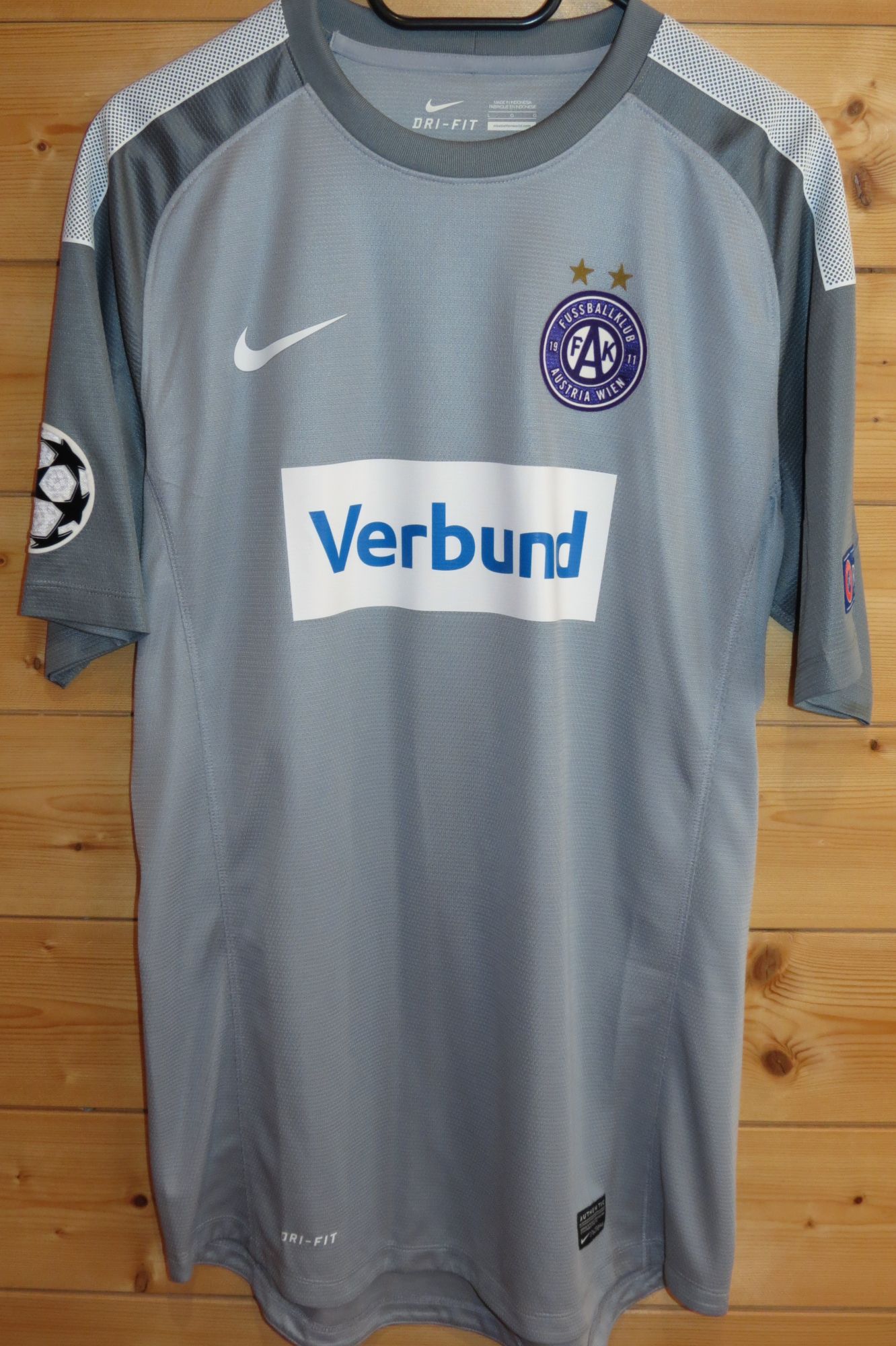 trikot-1736-austria-gruenwald-fC985E6E5-7F96-F449-4143-B0CD449B1A9D.jpg