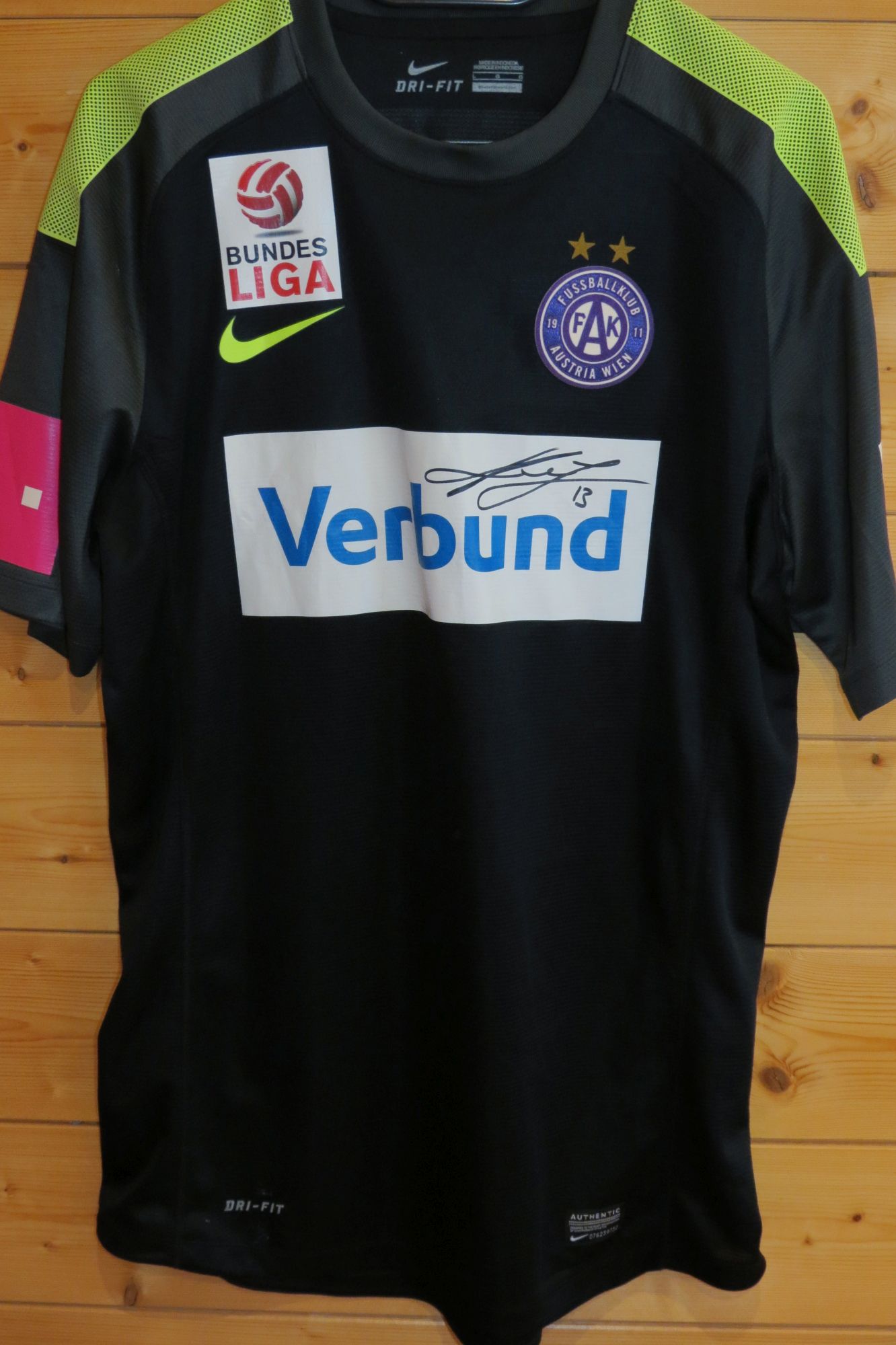 trikot-1743-austria-lindner-fA348B554-B0EF-B387-5FCB-20BD10D28CEE.jpg