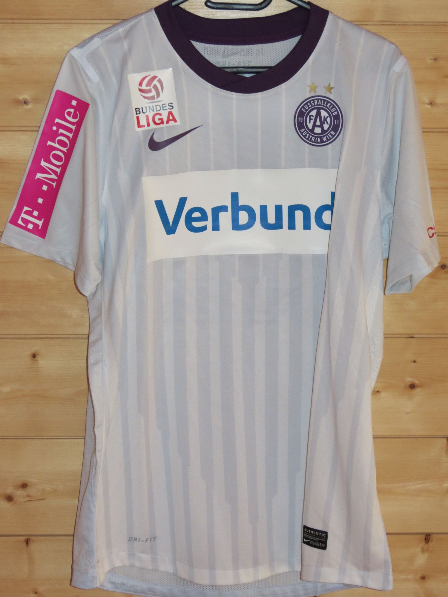 trikot-781-austria-23-f75351ED0-98A6-44C9-4D7B-E930E21EBF42.jpg