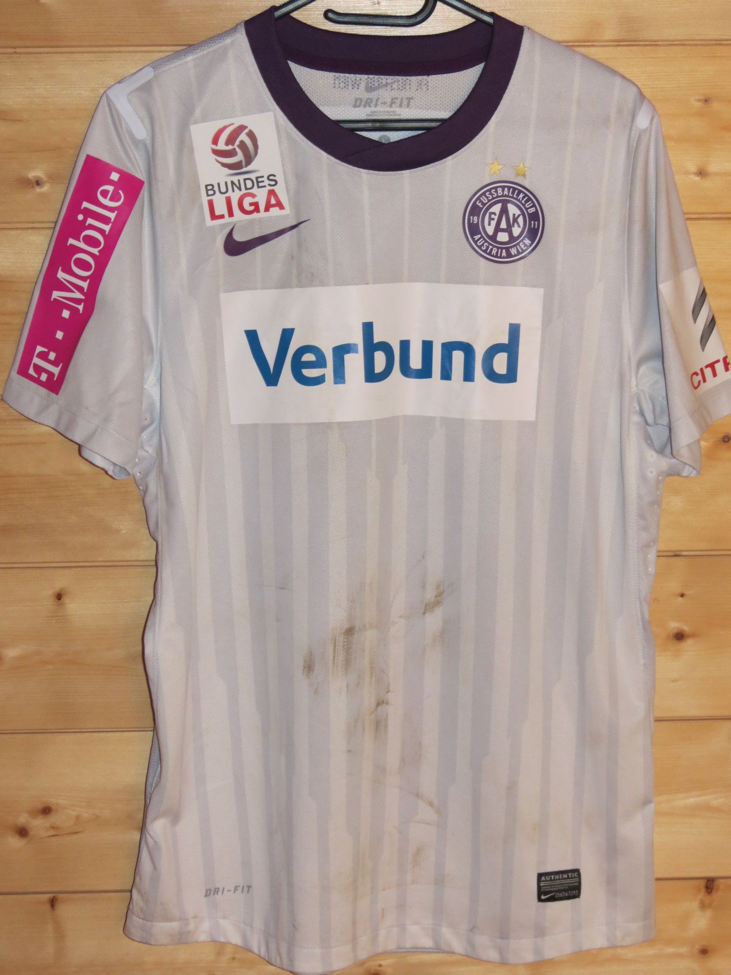 trikot-793-austria-holland-f290B755B-0B6A-B9AE-1241-BAF060C3453C.jpg