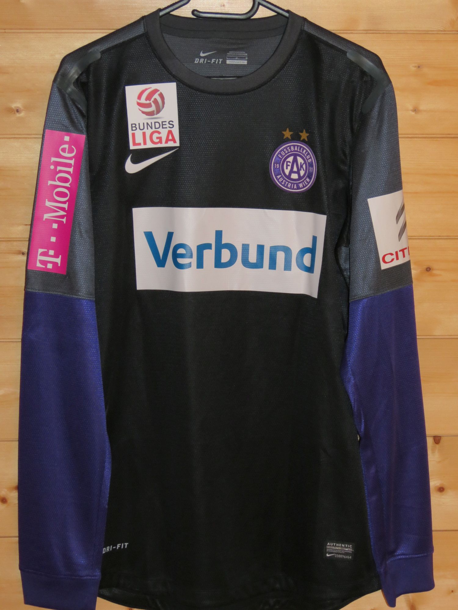 trikot-802-austria-gruenwald-f12D63537-FEA2-4829-5BA5-013C072C4374.jpg
