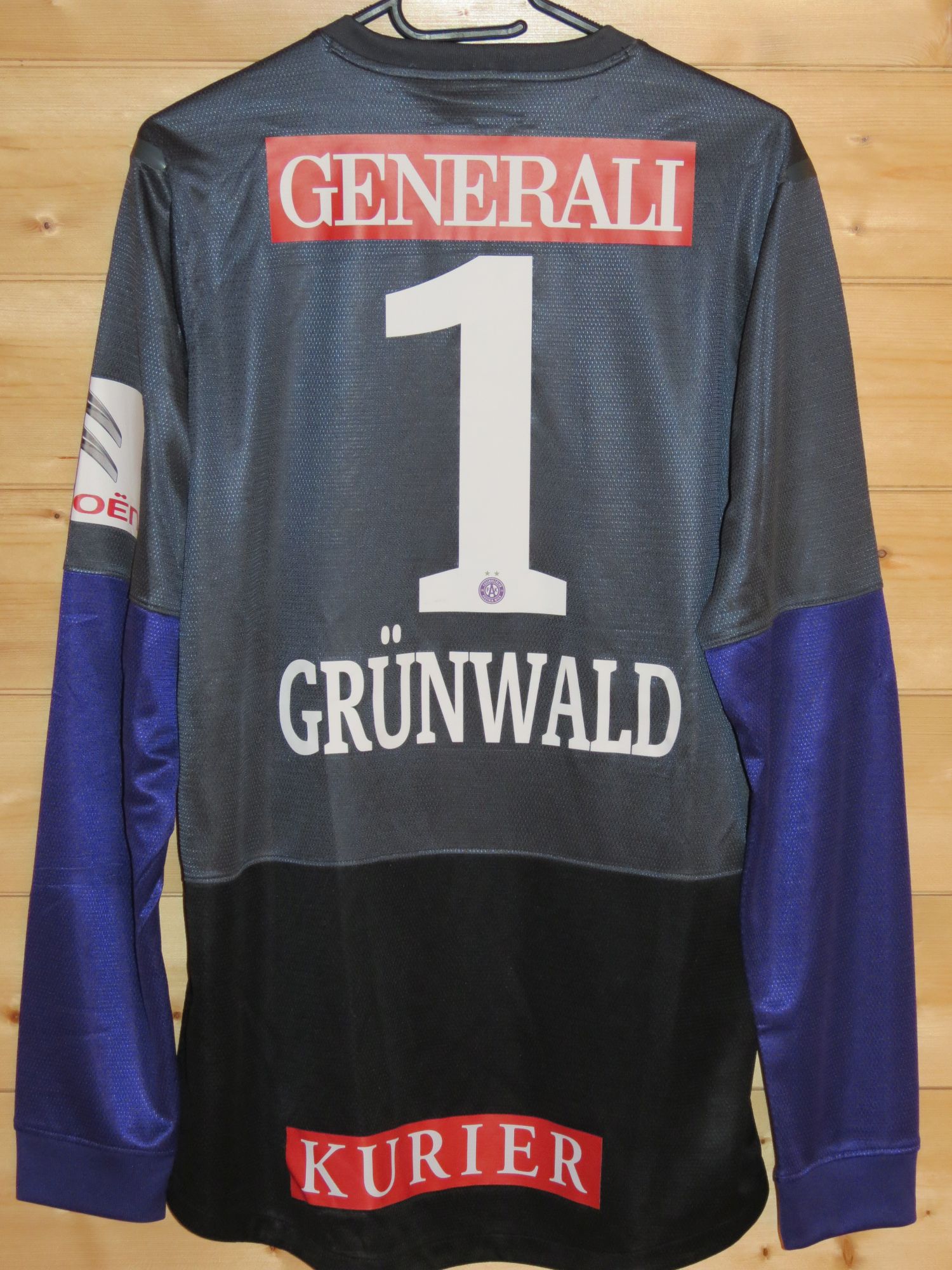 trikot-802-austria-gruenwald-rBEED1BA4-7B74-24E3-95B3-0F68F9A9ABD2.jpg