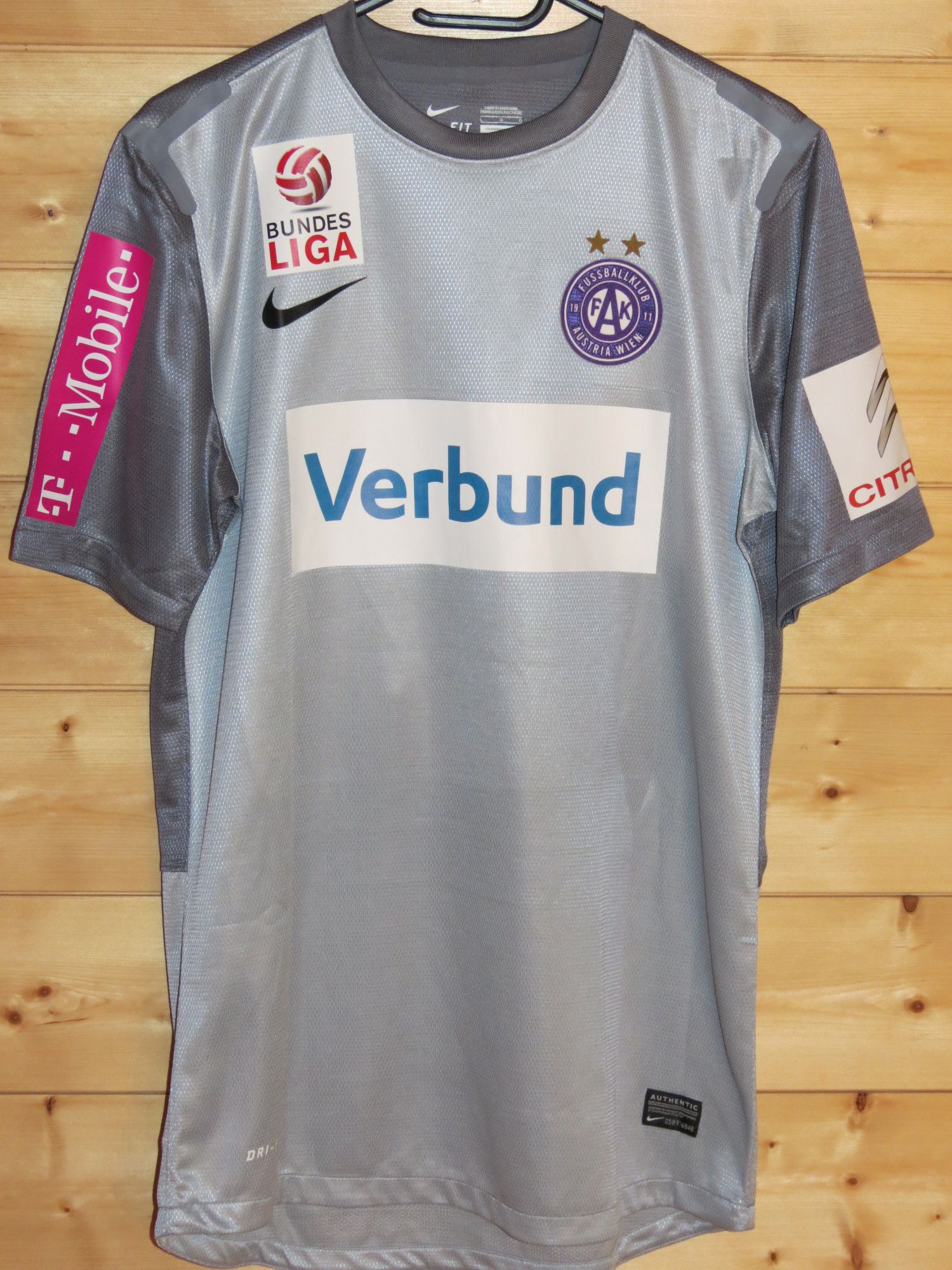 trikot-804-austria-lindner-fCBE44A64-71DF-8BAC-CB5D-8473E6A754C2.jpg