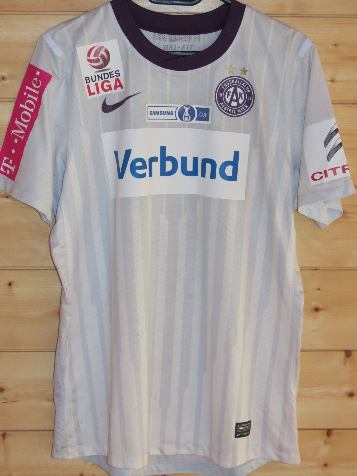 trikot-835-austria-hosiner-f65296BD4-CF29-544E-FDA3-88FA1ECDA9DF.jpg