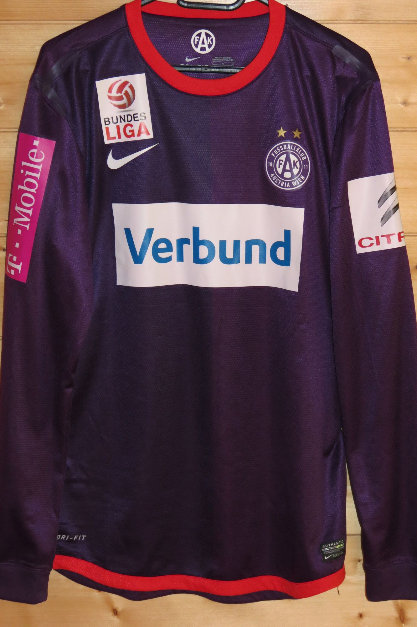 trikot-951-austria-stankovic-f027FD2C9-4FD7-D4AD-711A-4849530E2862.jpg