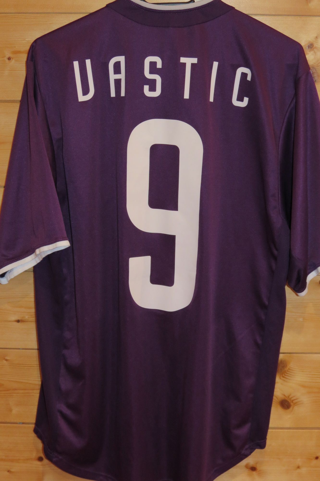 trikot-1293-austria-vastic-r51F0A404-F416-AF95-F1D0-B0517E0F0C86.jpg