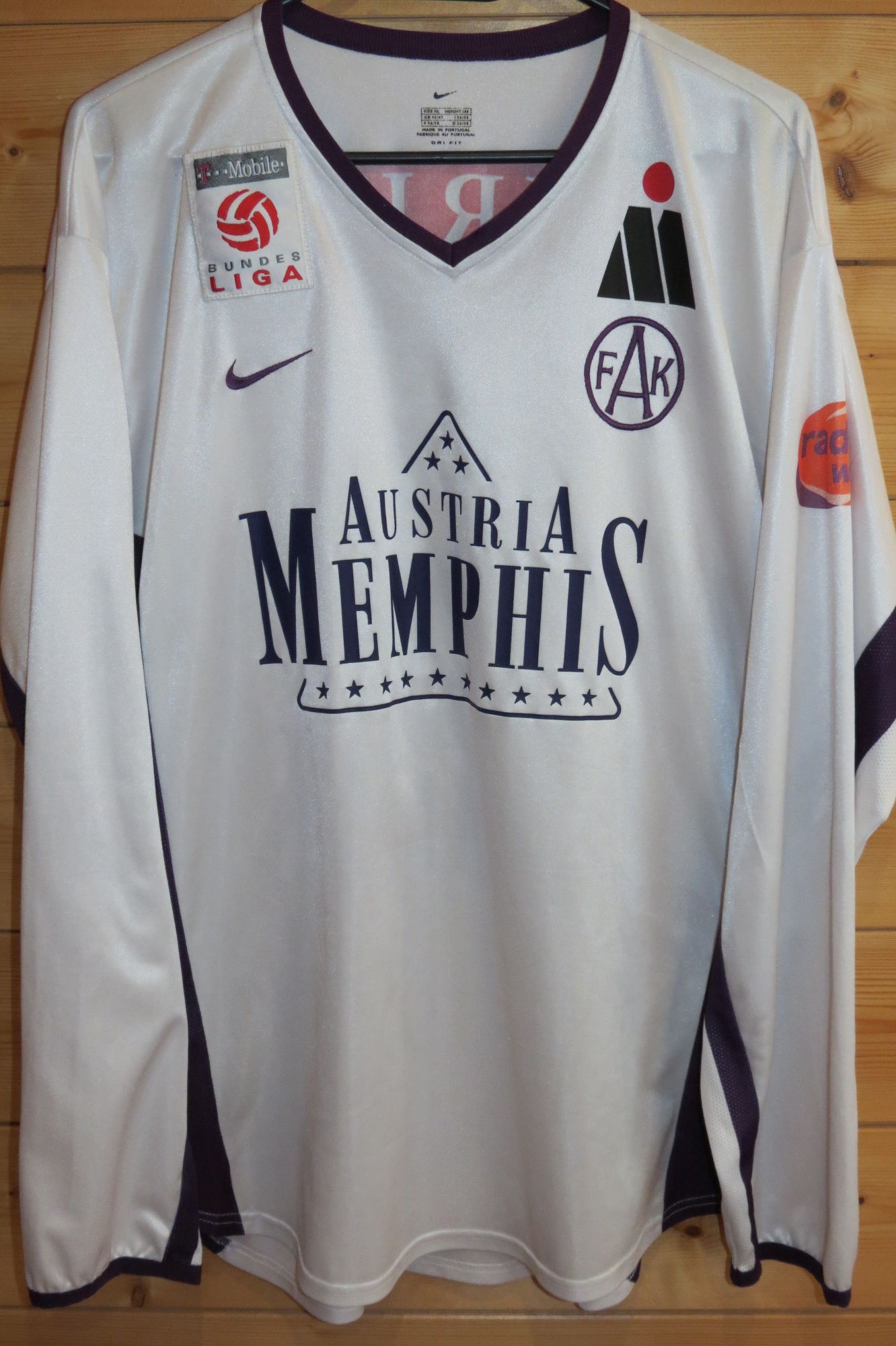 trikot-1728-austria-cesar-fF40688A8-9868-2407-D66F-23D4DD5973EF.jpg