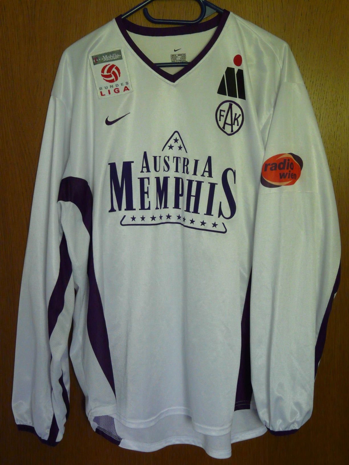 trikot-395-austria-katzler-fD73BD191-C626-01E7-2D6A-60A09BA2AEDA.jpg
