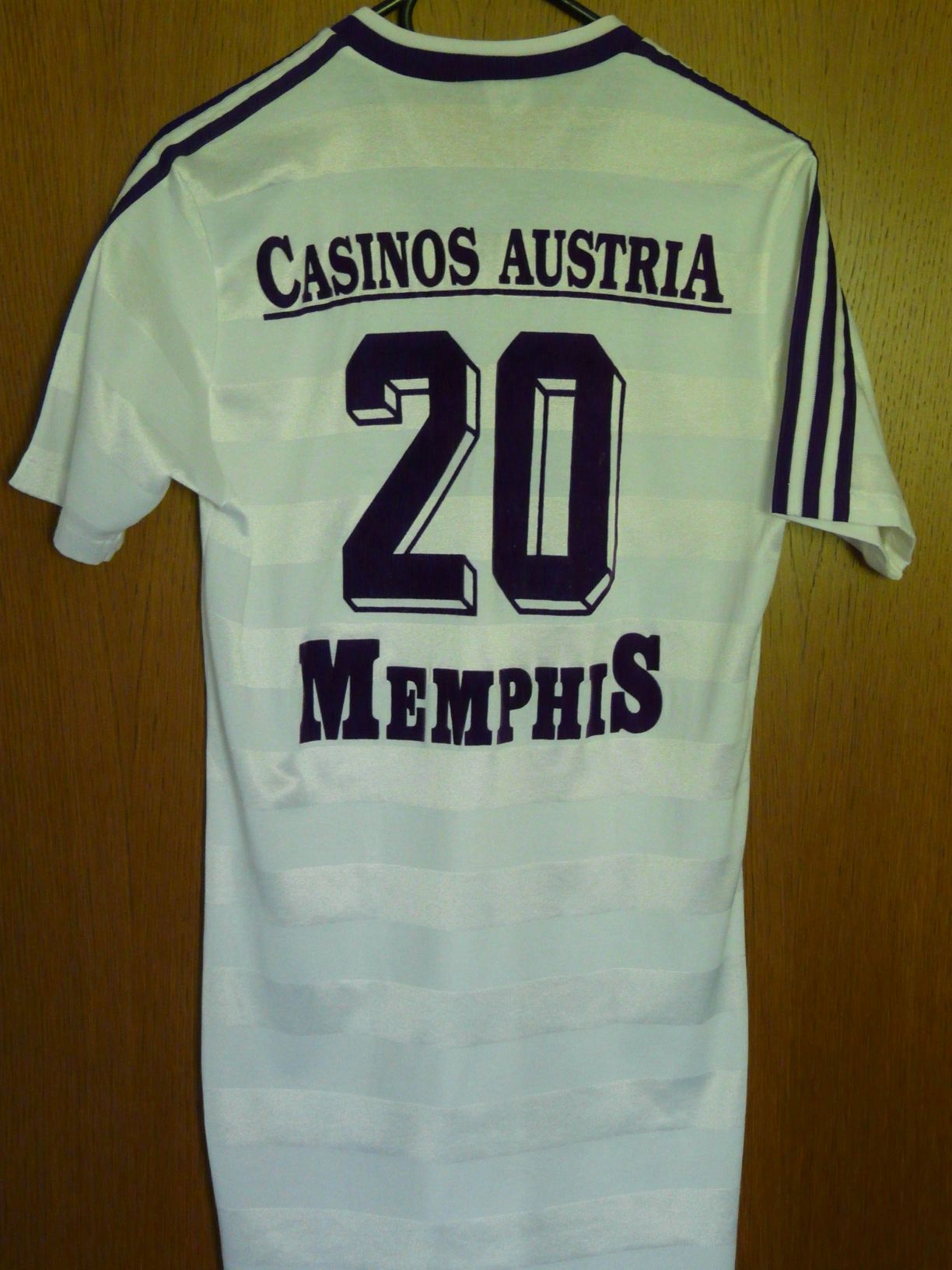 trikot-373-austria-20-r8030F67E-4818-2CED-5D9F-FDBD7D99EAD5.jpg
