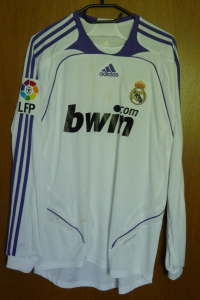 trikot-384-real-diarra-f3EA1FC85-AD00-8B6B-8FC7-B9CF6E341E4E.jpg
