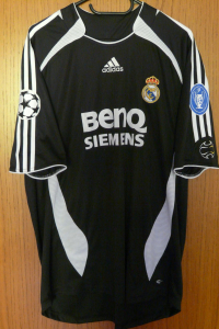 trikot-486-real-diarra-fDC10D275-1002-5DCA-6FD7-A6A149A900B8.jpg