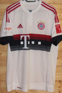 trikot-960-bayern-dante-f69EF6373-CDCE-4DA7-AE0F-6B28473BCBD4.jpg