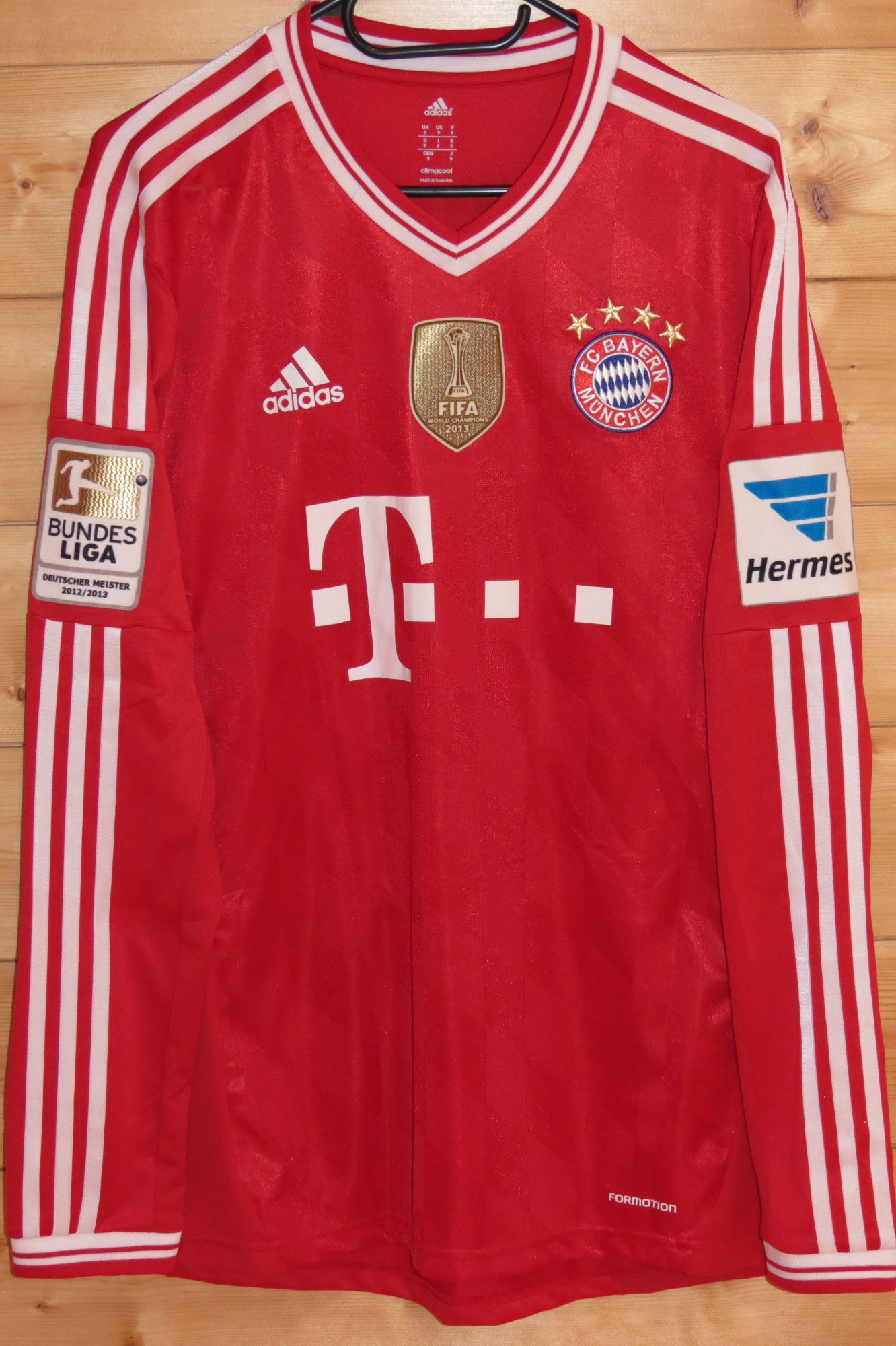 trikot-1012-bayern-mandzukic-f07EB970F-5D78-0BFE-1E60-0C9FFF0664E3.jpg