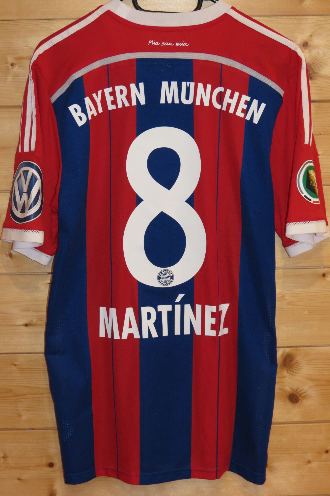 trikot-1048-bayern-martinez-rBA61ED39-F40F-444E-7FC3-0807FDCCCC14.jpg
