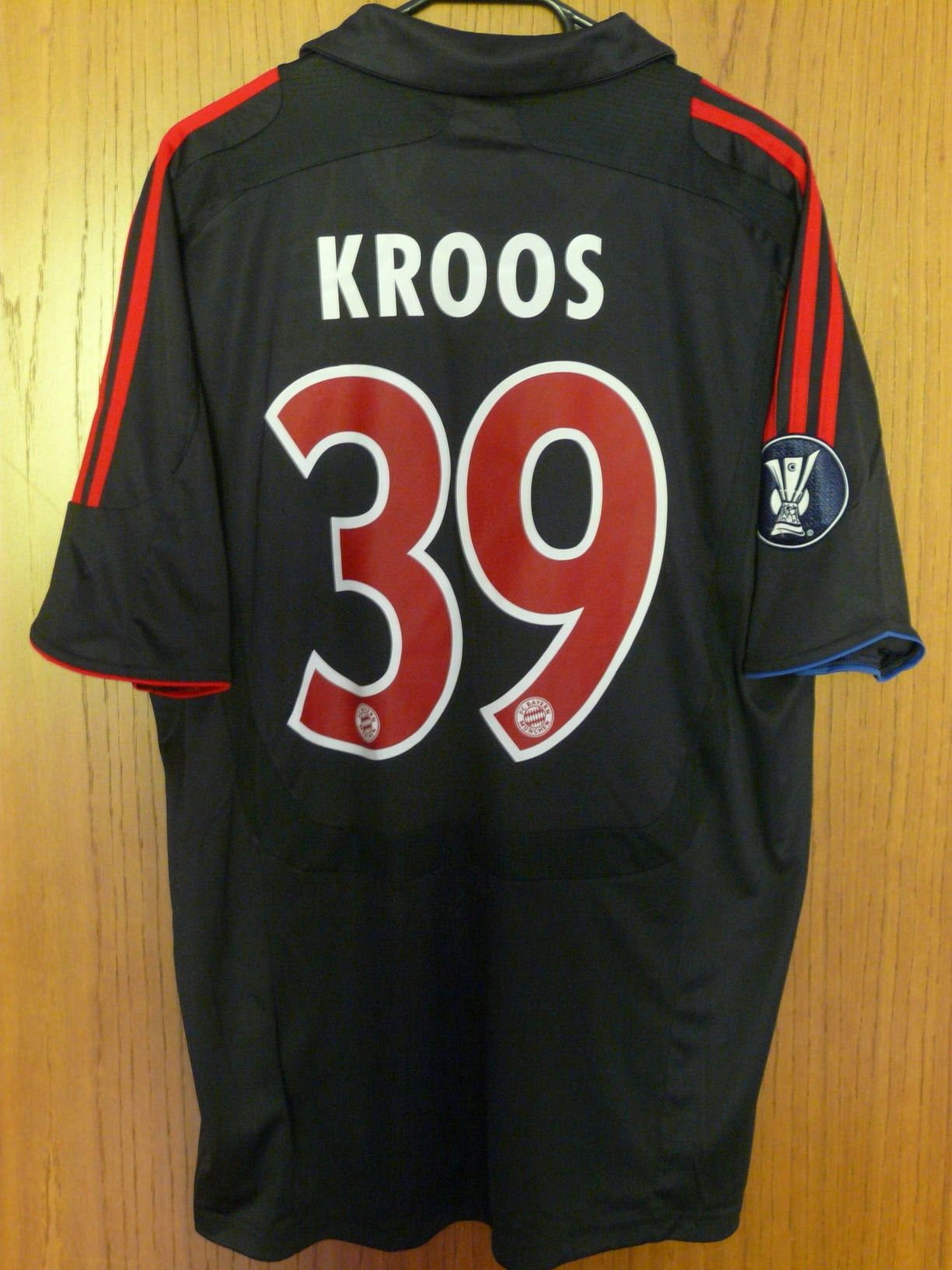 trikot-477-bayern-kroos-rD7FF1BDC-1760-FAB2-CBA7-8C1F929327DC.jpg