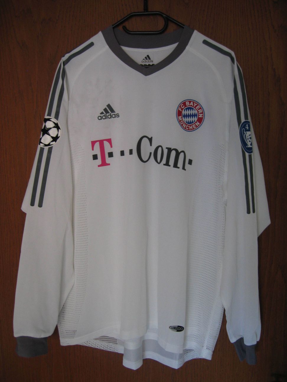 trikot-262-bayern-ballack-f3A505CE8-9A02-FF08-0974-D78F6FAD31A6.jpg