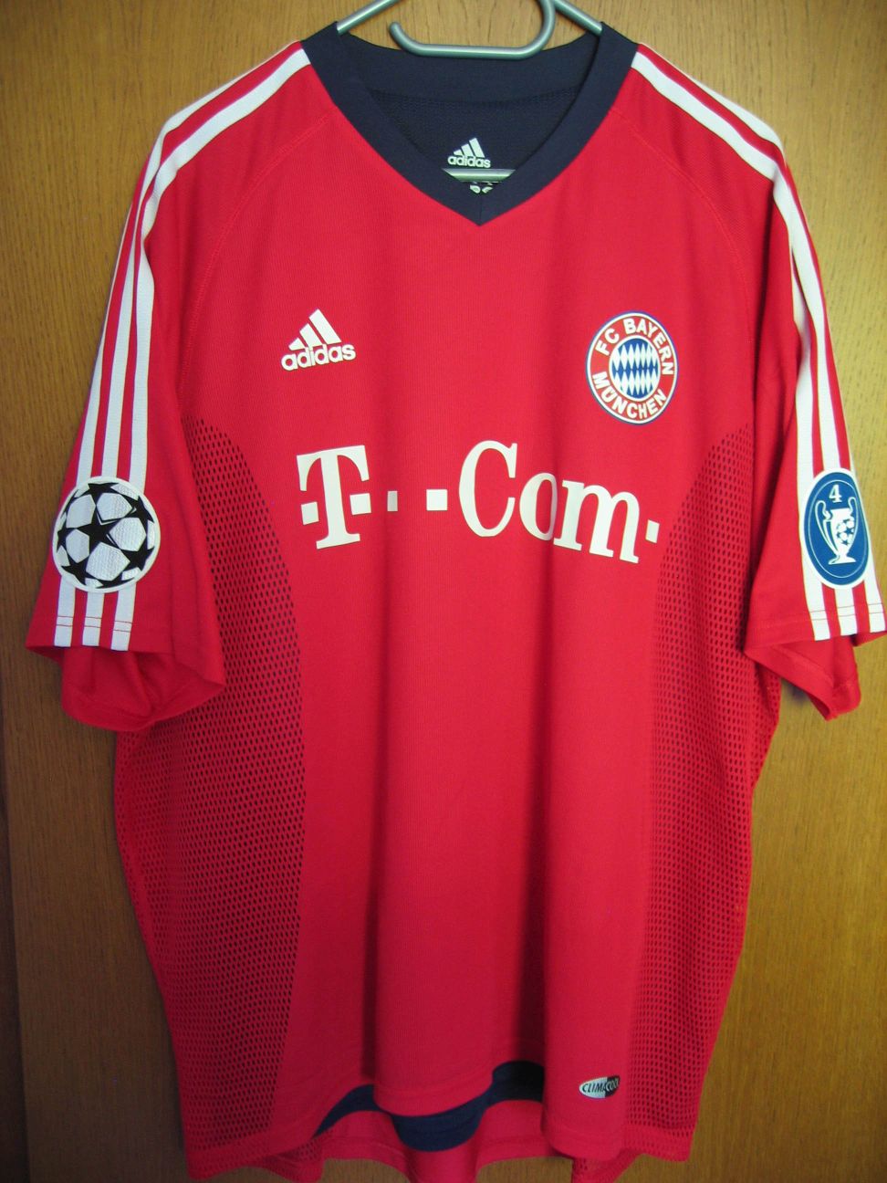 trikot-302-bayern-santacruz-f474C2BCF-5D31-2103-4B53-9048811B4FC6.jpg