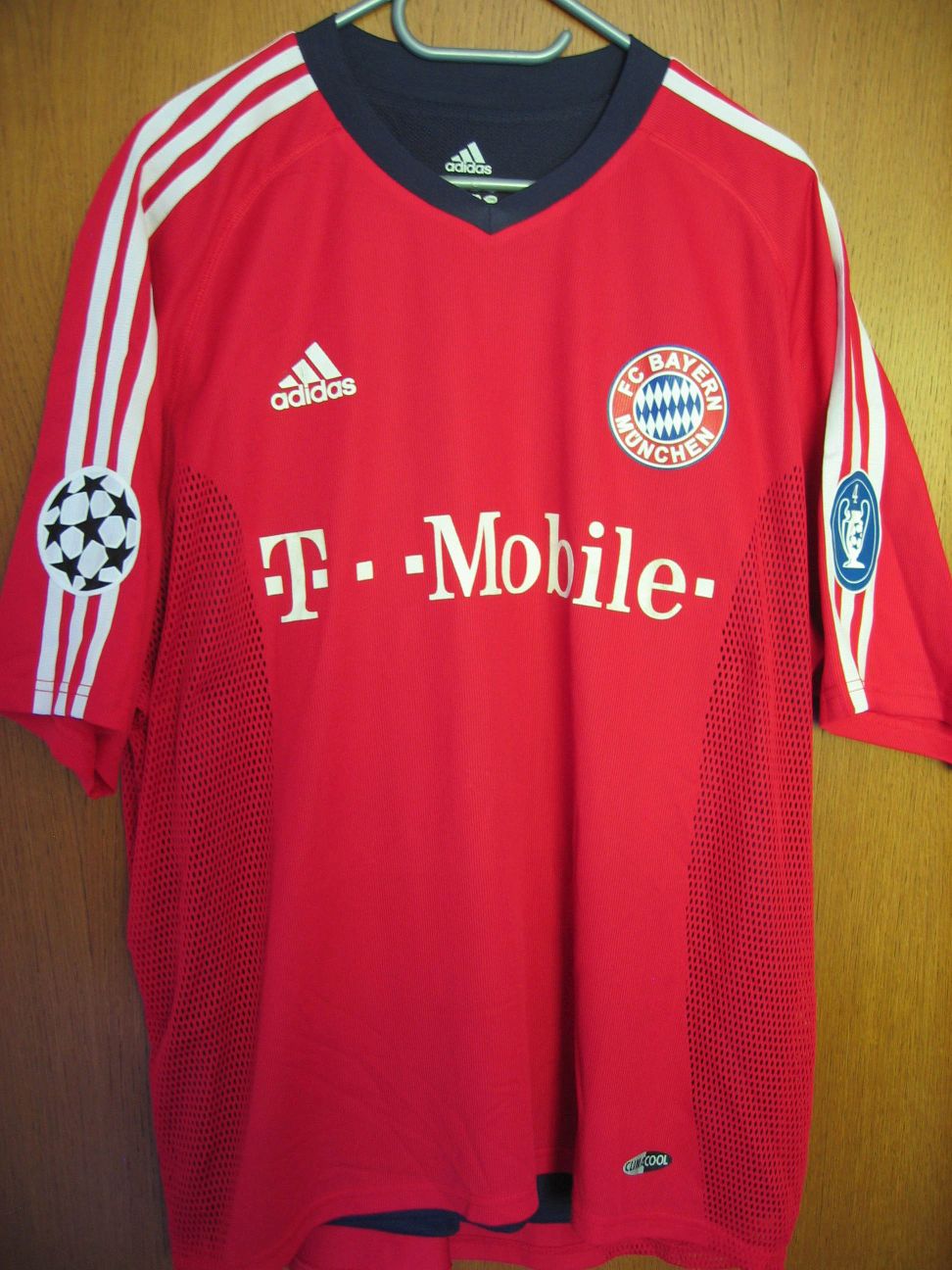 trikot-304-bayern-zeroberto-fA8A56AC7-1493-6290-010A-AD88E57BB7A9.jpg