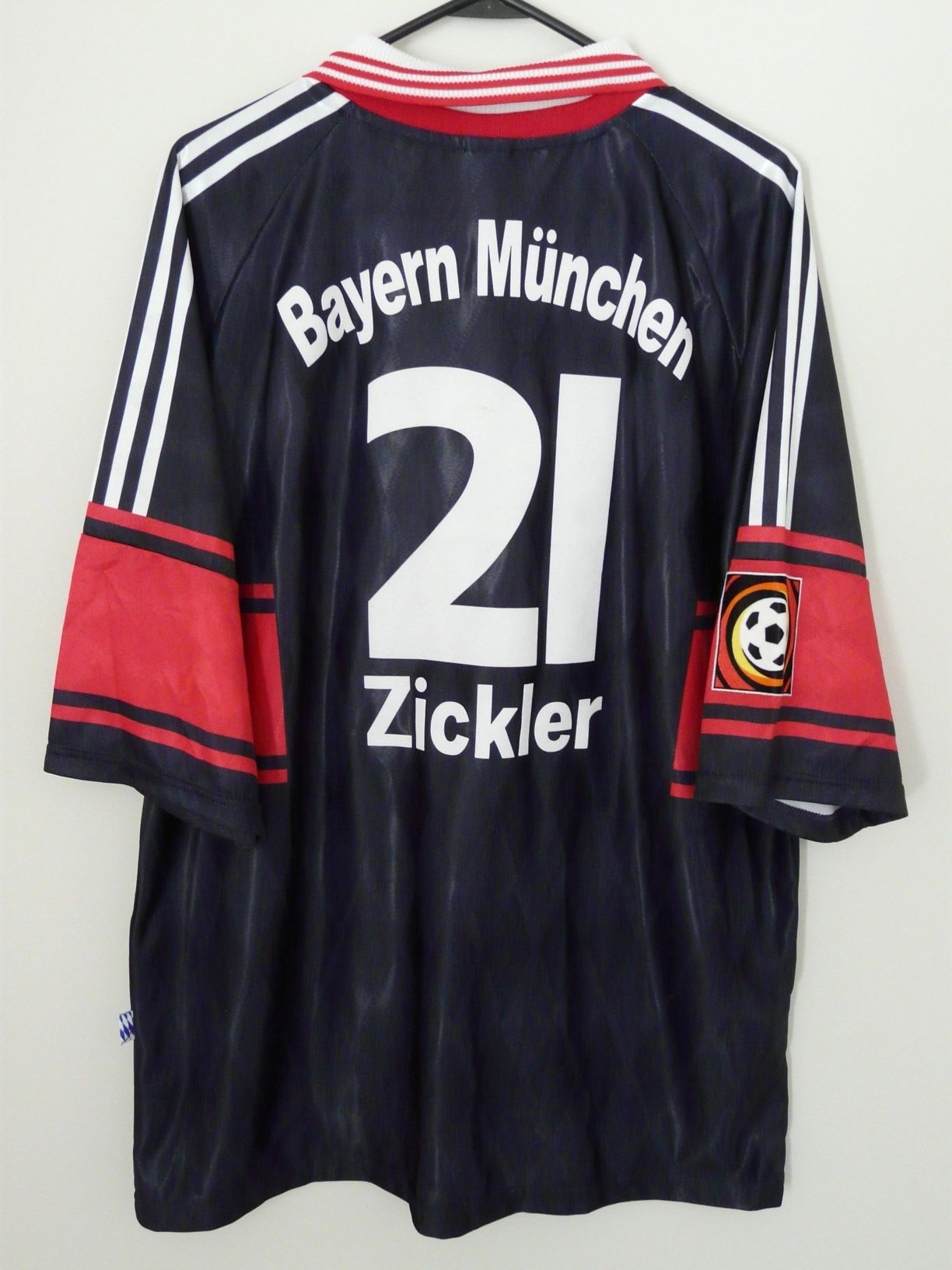trikot-449-bayern-zickler-rE0882AEB-8449-3D64-3550-AD13E19B856F.jpg