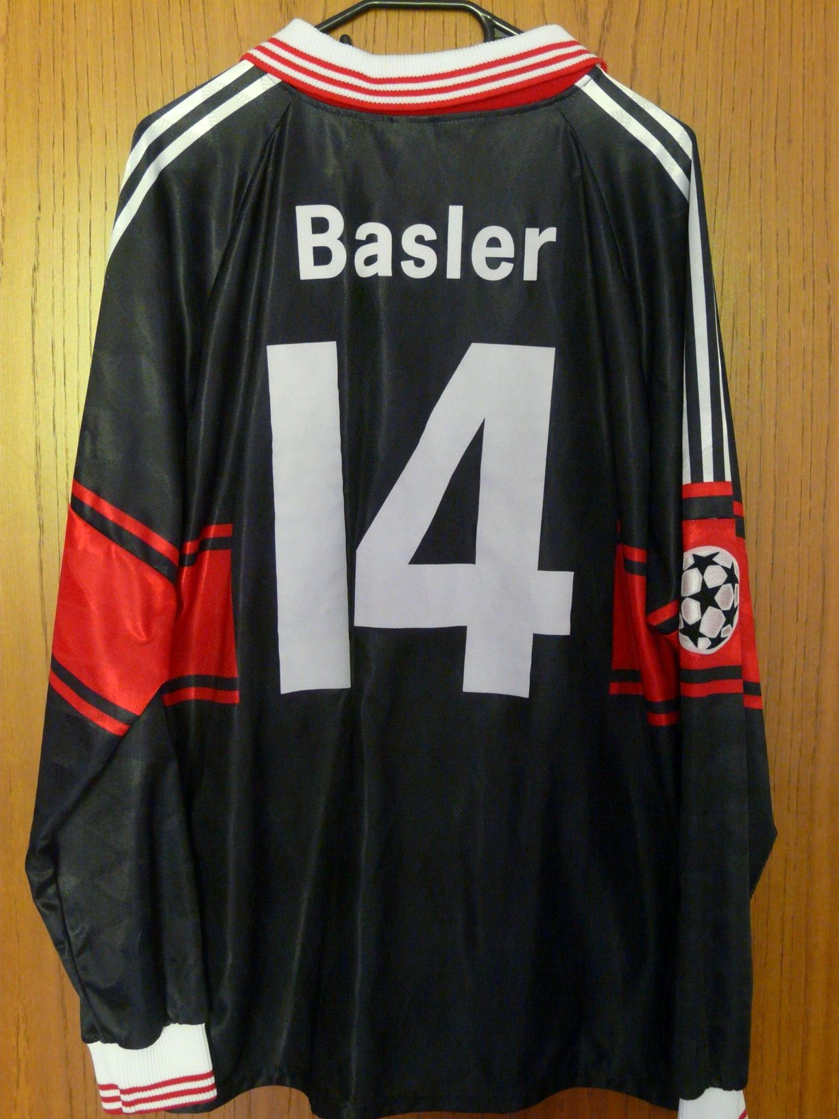 trikot-463-bayern-basler-r0AF92370-4FB0-A739-A6B1-68644FA6A38C.jpg
