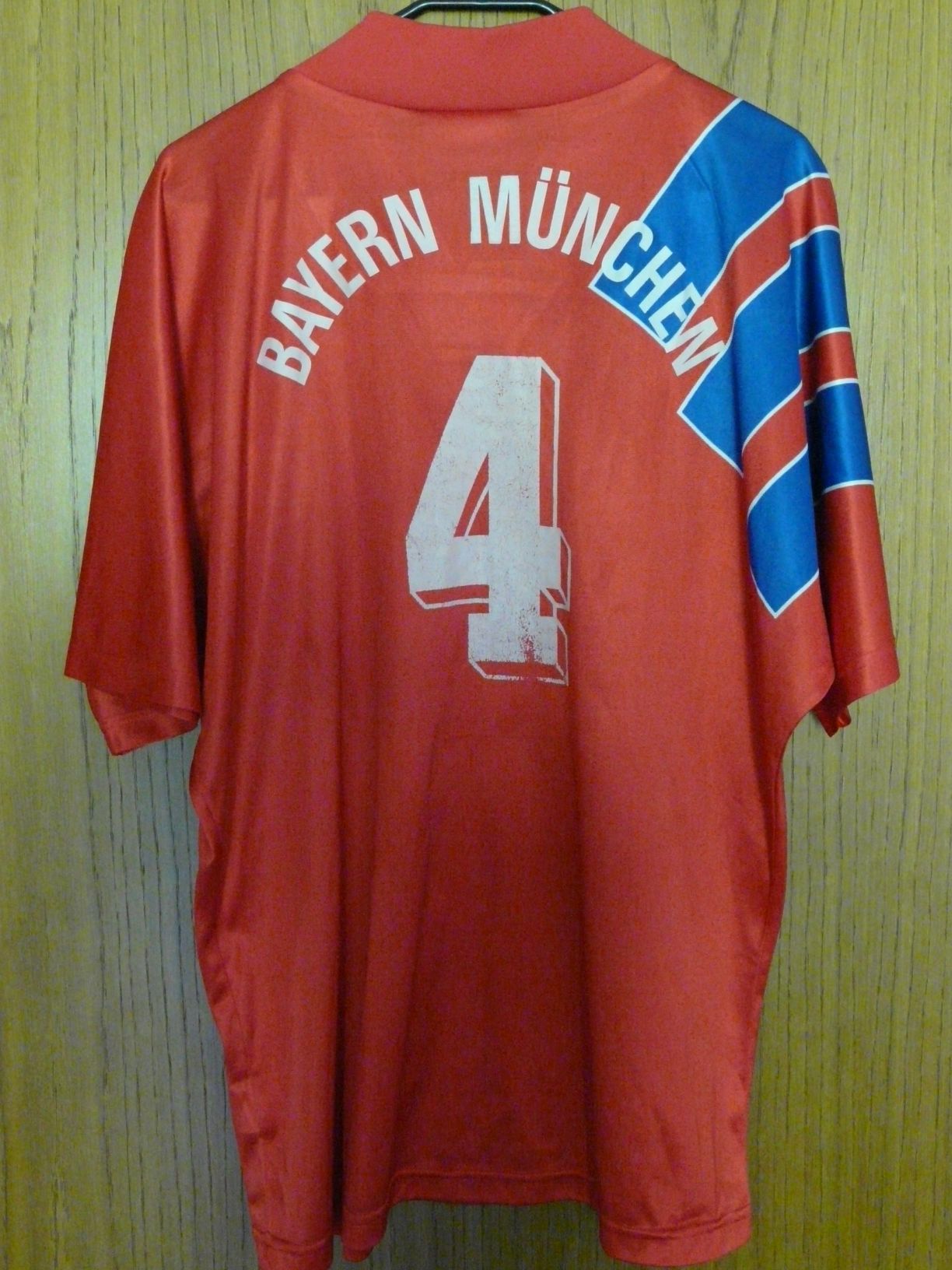 trikot-465-bayern-kreuzer-r644C2E98-9008-828F-D879-95FE9DB311B3.jpg