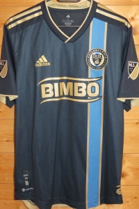 trikot-1694-philadelphia-flach-f6CBF17B7-F97F-1F96-1F2E-5192B756393C.jpg