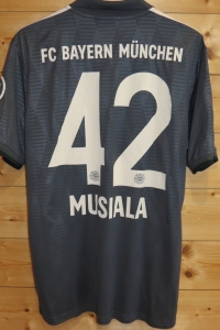 trikot-1711-bayern-musiala-r7C68BFEE-0DED-A2DE-282D-F13851B82A7B.jpg