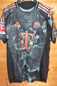 trikot-1713-bayern-kane-f871E3D88-837B-6F2B-9C57-2DD605E0A8B7.jpg