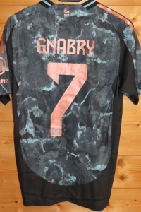 trikot-1715-bayern-gnabry-rD841DF70-050D-5F2E-80A2-23CC15B78577.jpg