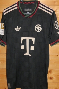 trikot-1754-bayern-laimer-f446028AF-5654-A382-2C3E-2FE17C9EA6F7.jpg
