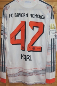 trikot-1758-bayern-karl-rAA881A79-DF3F-22D7-C5E8-FD2E1D2DF1D7.jpg