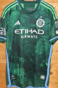 trikot-1759-newyorkcity-perea-f8D97B02F-6A78-3276-61DF-80DD4B164B1E.jpg