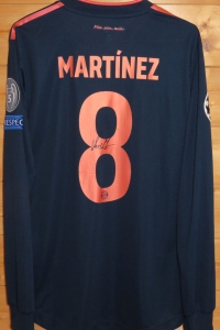 trikot-1761-bayern-martinez-r6DD77ABC-5B52-75FB-5723-6BCCF7D9D2EE.jpg