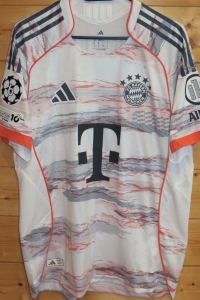 trikot-1763-bayern-upamecano-fE9E33A1F-37BE-D174-0832-6CCD34164B57.jpg