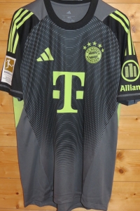 trikot-1770-bayern-neuer-f0C483242-8DF9-FA8D-B740-3934E4225ADB.jpg
