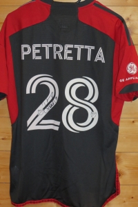trikot-1791-toronto-petretta-r720C6D5A-88F7-650A-90AC-C4E7024E7366.jpg